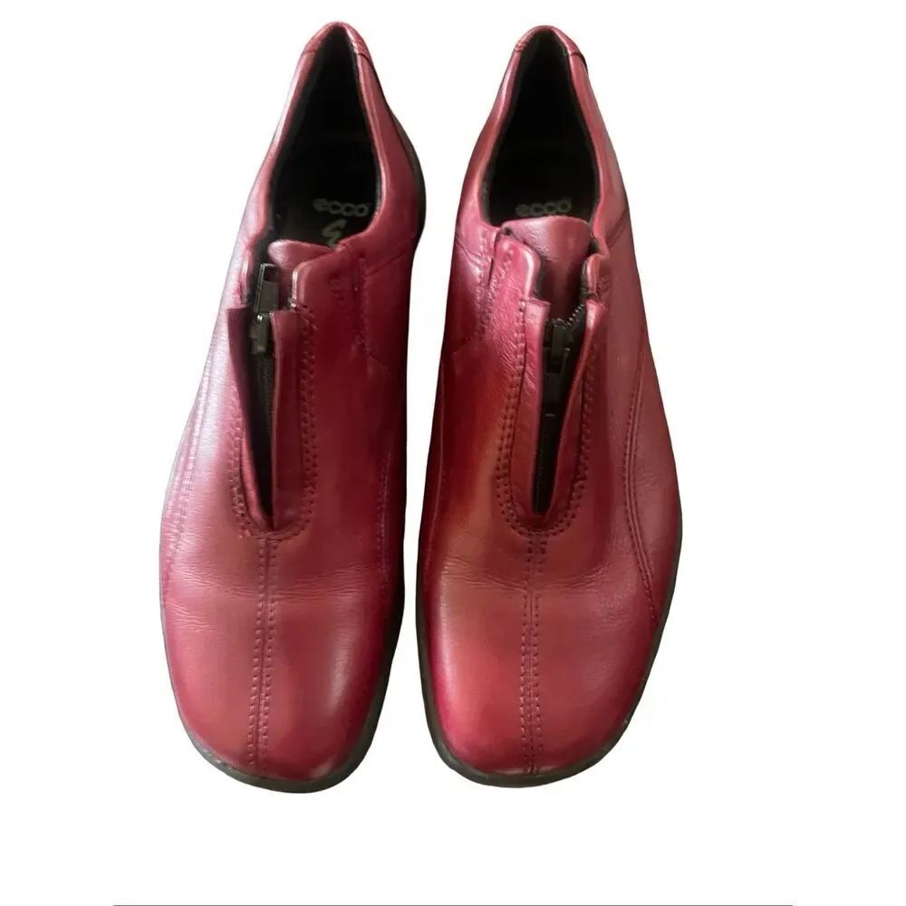 ECCO Womens Red Front Zip Split Toe Leather Casual Driving Loafer Shoes Size 7